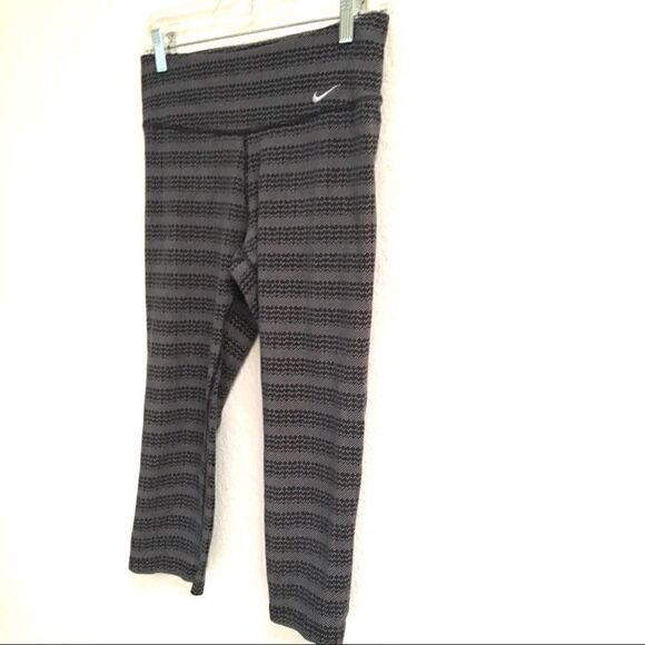 Nike Dry Fit dot print striped cropped leggings S - Picture 2 of 8